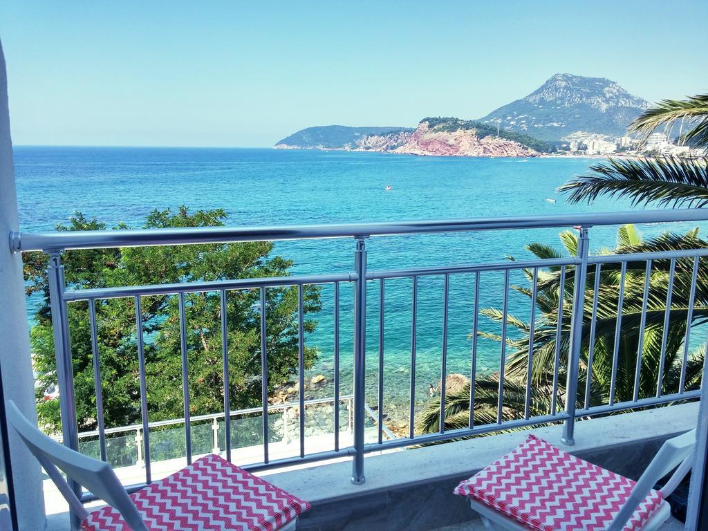 Апартаменти Two Palms Сутоморе